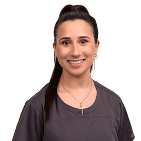 Emily Gioftsis (Dental Assistant)<div>Cert III Dental Assisting</div>